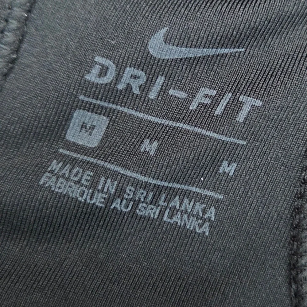 Nike Swoosh Racerback Sports Bra Black with White Check Womens size‎ Medium